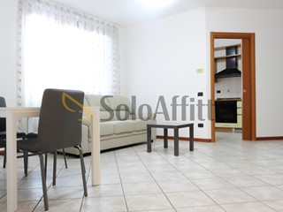 Trilocale in Affitto a Bovisio Masciago, zona Stazione, 700&euro;, 96 m², arredato, con Box