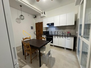 Appartamento in Affitto a Modena, 2'000&euro;, 120 m²