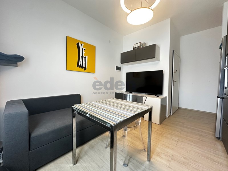 Bilocale in Vendita a Modena, 145'000&euro;, 50 m², arredato