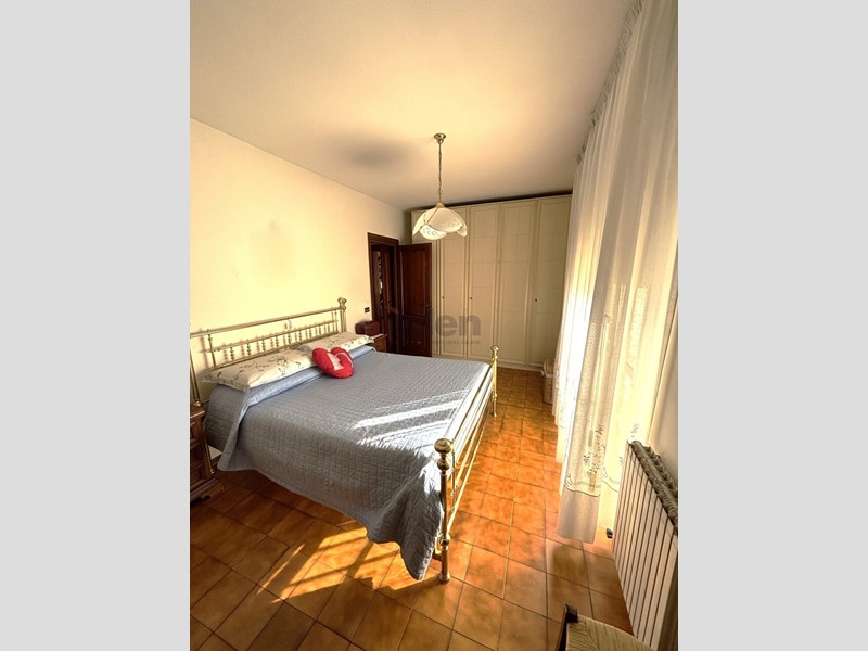 Quadrilocale in Vendita a Modena, zona Modena Est, 175'000&euro;, 87 m², con Box