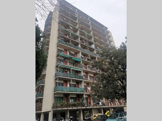 Appartamento in Vendita a Genova, 69'750&euro;, 133 m²