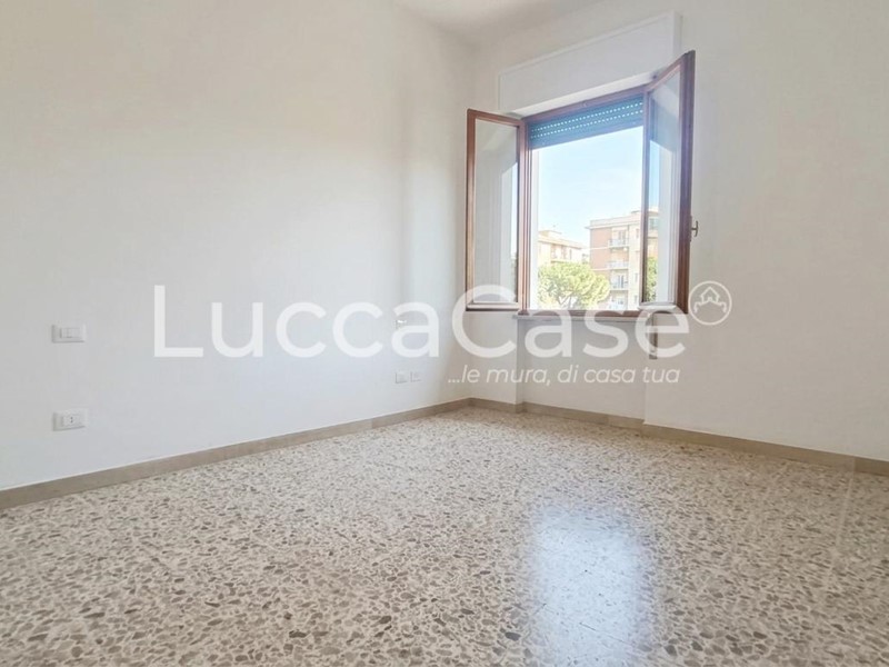 Trilocale in Affitto a Lucca, zona Sant'Anna, 750&euro;, 55 m², arredato