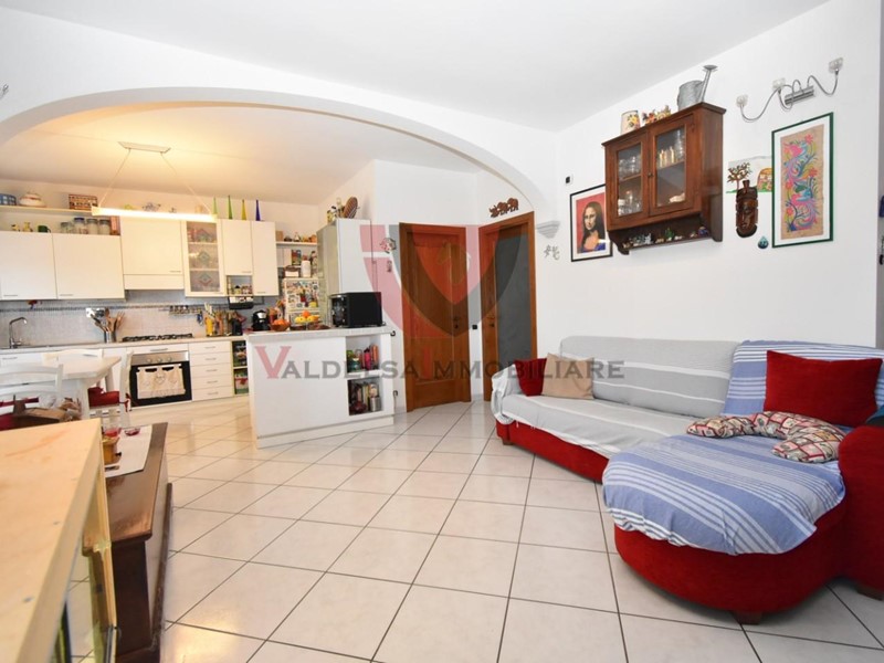 Appartamento in Vendita a Colle di Val D'Elsa, 240'000&euro;, 175 m², arredato, con Box