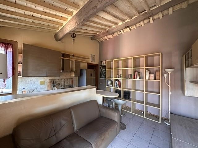 Trilocale in Vendita a Calcinaia, 119'000&euro;, 65 m², arredato