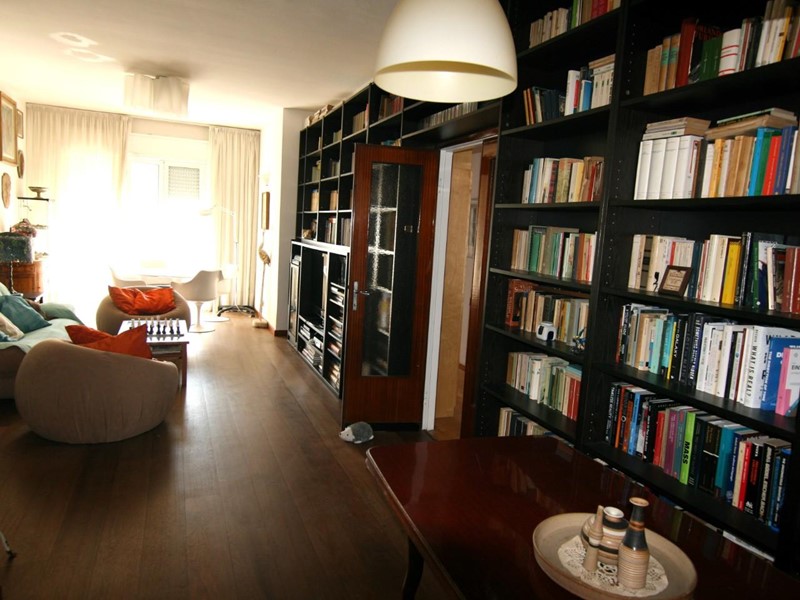 Appartamento in Vendita a Carrara, zona Marina di Carrara, 310'000&euro;, 123 m², arredato, con Box