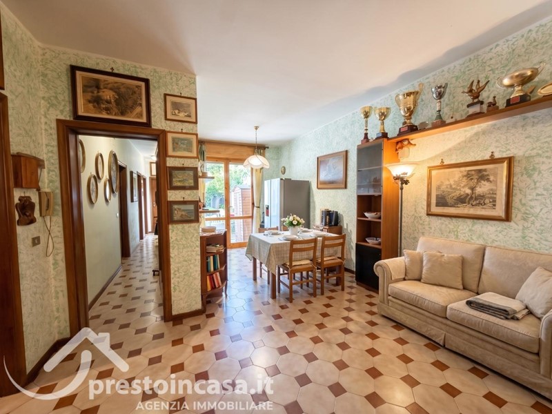 Trilocale in Vendita a Viareggio, 260'000&euro;, 92 m²