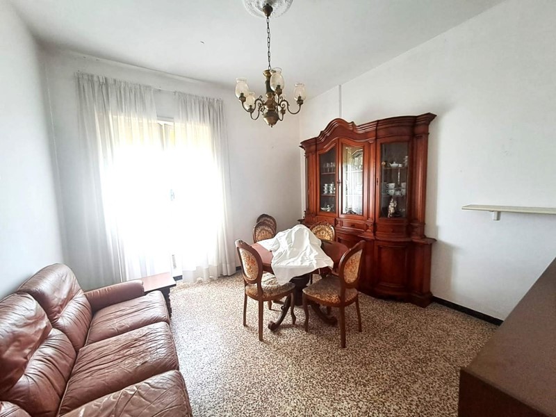 Quadrilocale in Vendita a Massa, 150'000&euro;, 90 m²