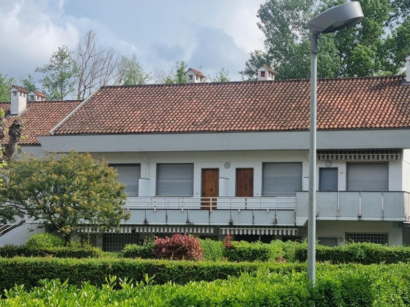 Quadrilocale in Vendita a Massa, zona Ronchi, 160'000&euro;, 50 m², arredato