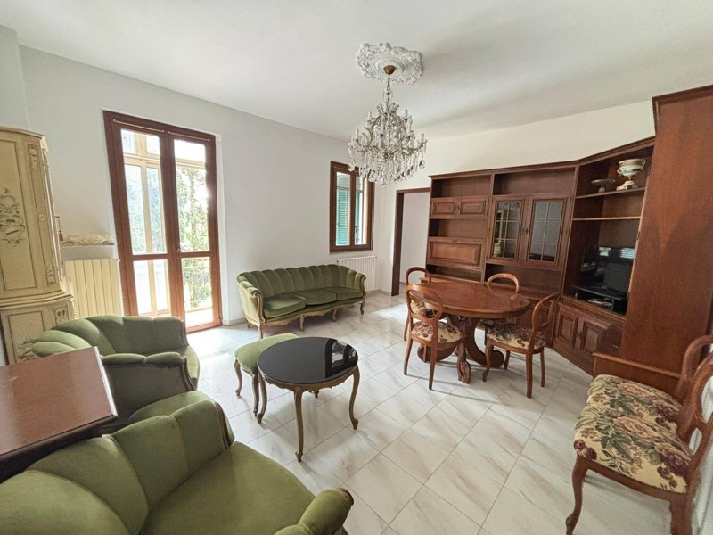 Trilocale in Vendita a Alessandria, 64'000&euro;, 70 m²