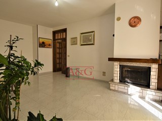 Appartamento in Vendita a Amandola, 110'000&euro;, 130 m²
