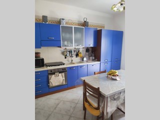 Trilocale in Vendita a Palermo, 80'000&euro;, 75 m²