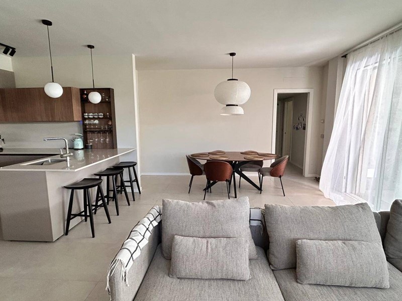 Trilocale in Affitto a Busto Arsizio, 1'500&euro;, 100 m²