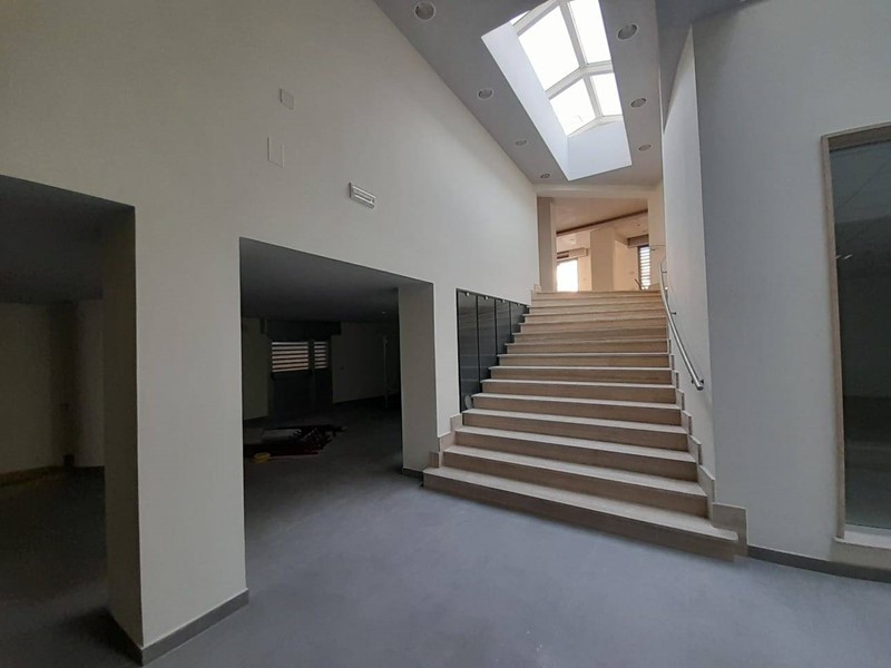 Appartamento in Vendita a Eboli, 2000 m²