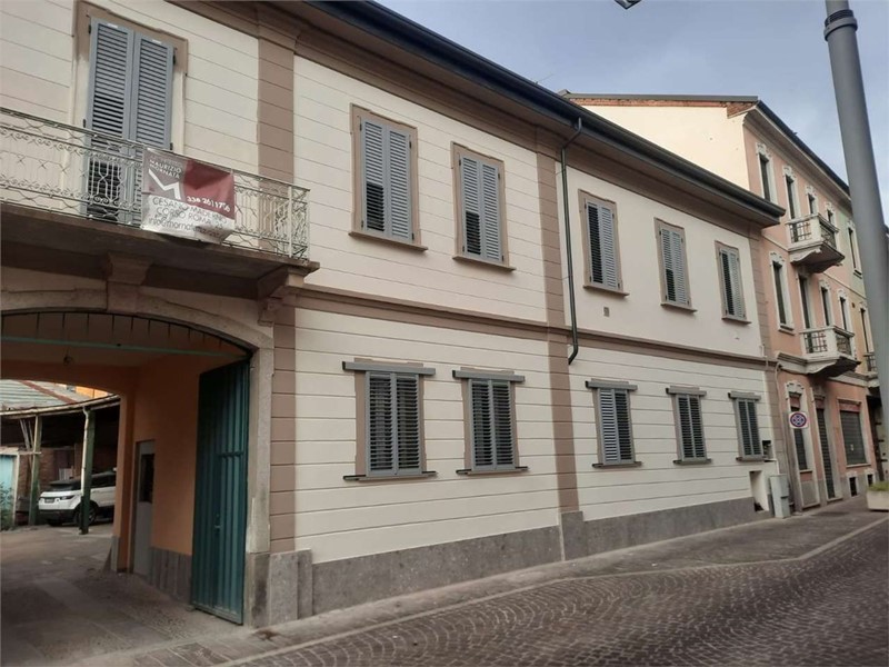 Trilocale in Vendita a Cesano Maderno, 260'000&euro;, 128 m²