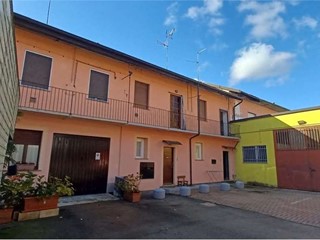 Bilocale in Vendita a Lentate sul Seveso, 75'000&euro;, 46 m²