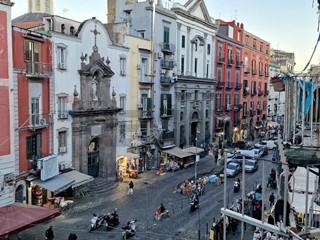 Quadrilocale in Vendita a Napoli, 345'000&euro;, 150 m²