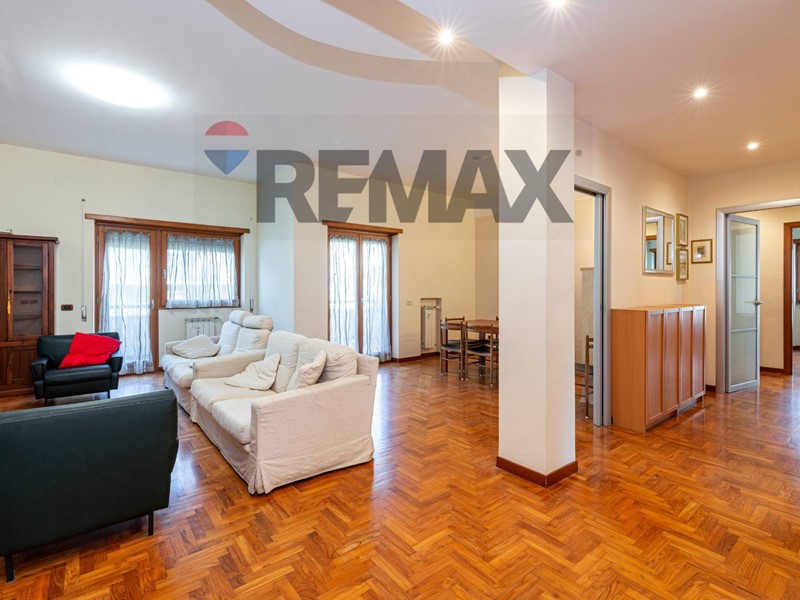 Appartamento in Affitto a Roma, 1'550&euro;, 185 m²