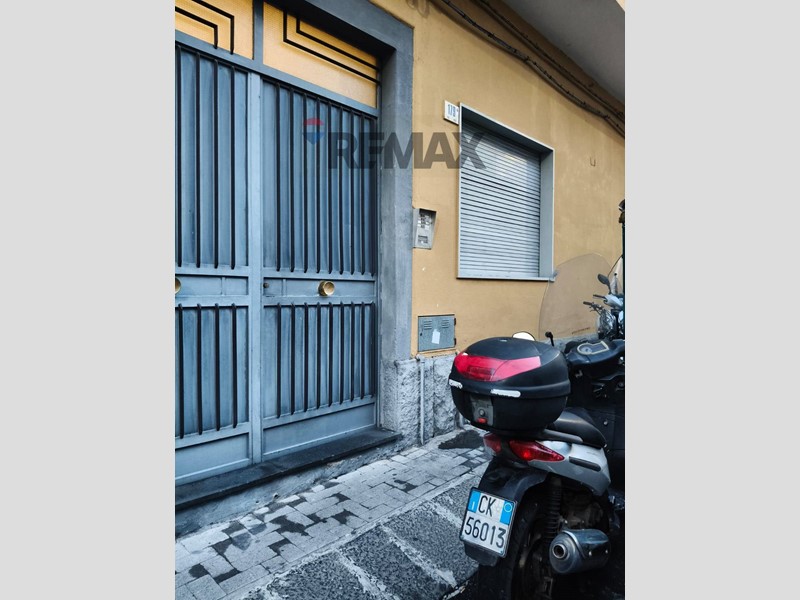 Trilocale in Vendita a Catania, 65'000&euro;, 76 m²