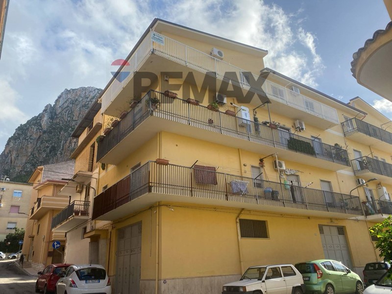 Appartamento in Vendita a Partinico, 76'000&euro;, 114 m²