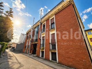 Quadrilocale in Affitto a Padova, 1'300&euro;, 80 m², arredato, con Box