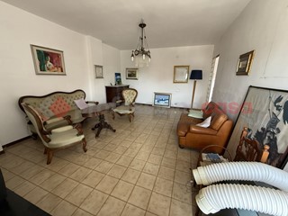 Appartamento in Vendita a Taranto, 120'000&euro;, 150 m²
