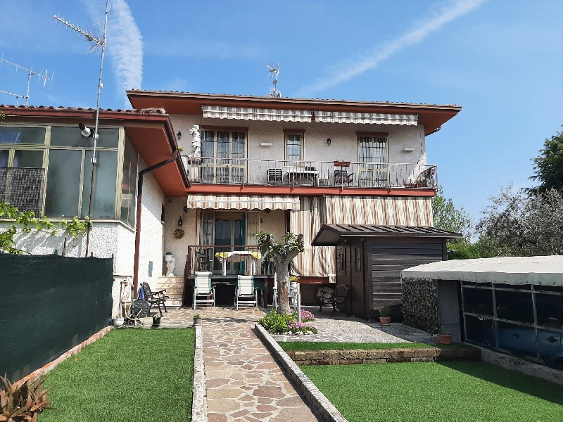 Trilocale in Vendita a Manerba del Garda, 245'000&euro;, 66 m²
