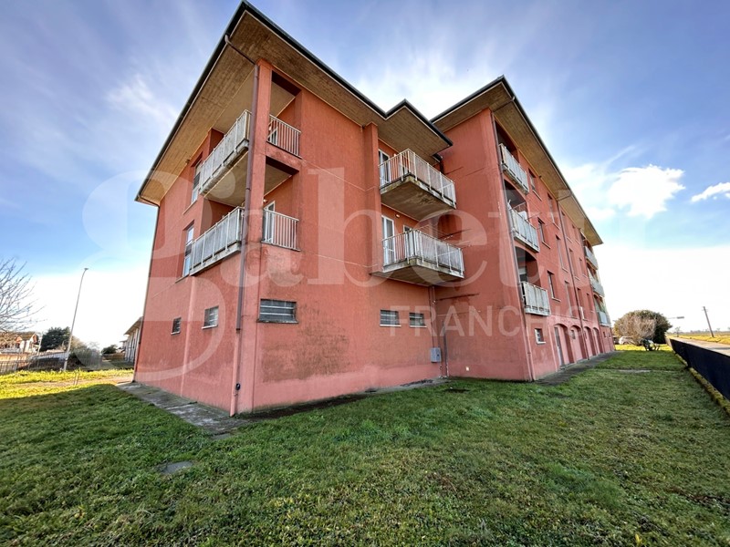 Quadrilocale in Vendita a Scaldasole, 58'000&euro;, 115 m²