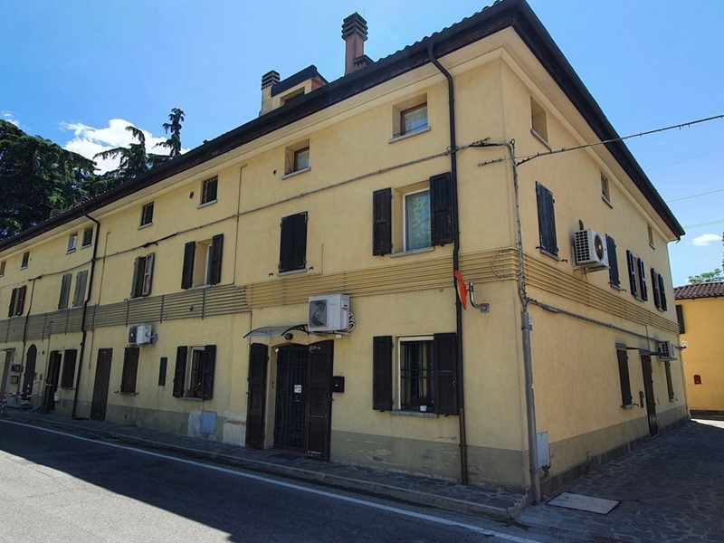 Trilocale in Affitto a Bologna, 850&euro;, 80 m²