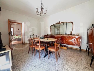 Trilocale in Vendita a Sesto Campano, 23'000&euro;, 80 m²