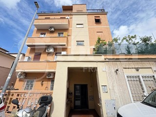 Bilocale in Vendita a Roma, 115'000&euro;, 39 m², arredato