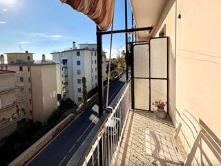 Quadrilocale in Vendita a Taggia, zona Arma Di Taggia, 170'000&euro;, 75 m²
