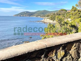 Appartamento in Vendita a Livorno, zona Quercianella, 320'000&euro;, 100 m²