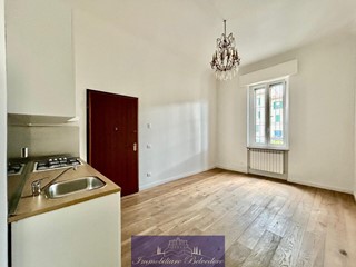 Bilocale in Vendita a Firenze, zona Campo di Marte, 265'000&euro;, 48 m²