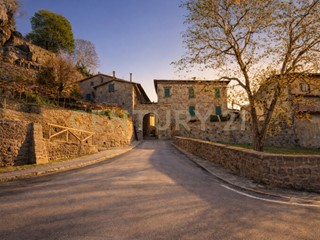 Quadrilocale in Vendita a Piancastagnaio, 35'000&euro;, 81 m², arredato