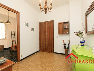 Appartamento in Affitto a Genova, zona Sestri Ponente, 900&euro;, 97 m²