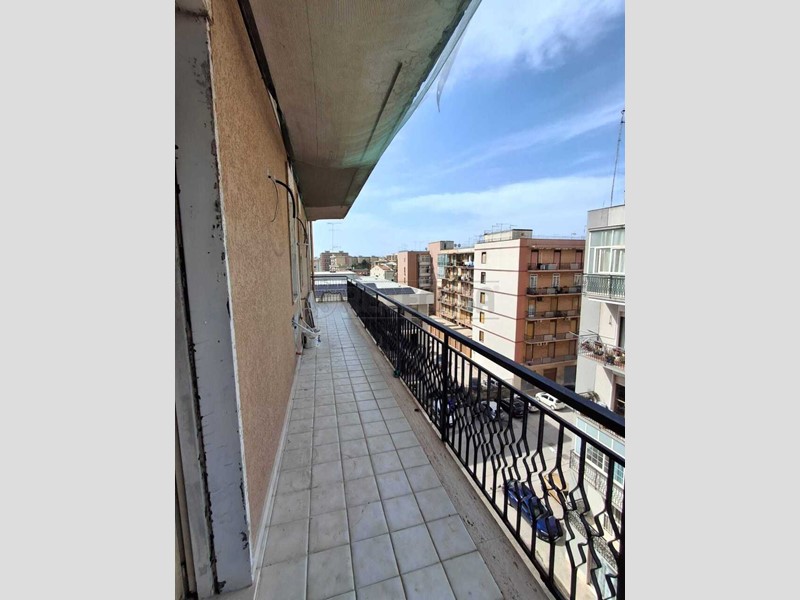 Quadrilocale in Vendita a Siracusa, 95'000&euro;, 75 m²