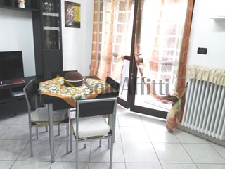 Bilocale in Affitto a Settimo Torinese, zona Borgo Nuovo, 580&euro;, 50 m², arredato, con Box