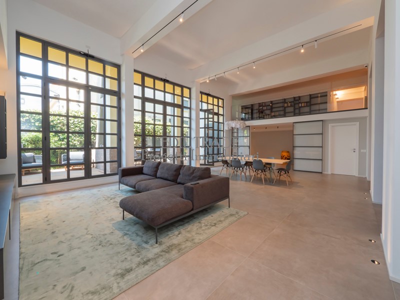 Loft in Vendita a Milano, 1'750'000&euro;, 319 m², con Box