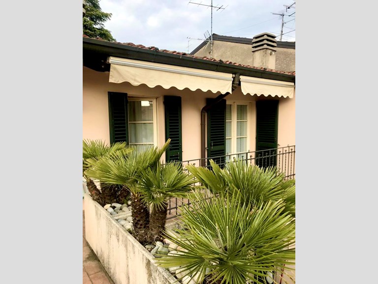 Bilocale in Affitto a Brescia, zona est, 800&euro;, 65 m², arredato