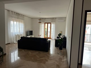 Appartamento in Affitto a Alcamo, zona VIALE EUROPA, 600&euro;, 160 m², arredato