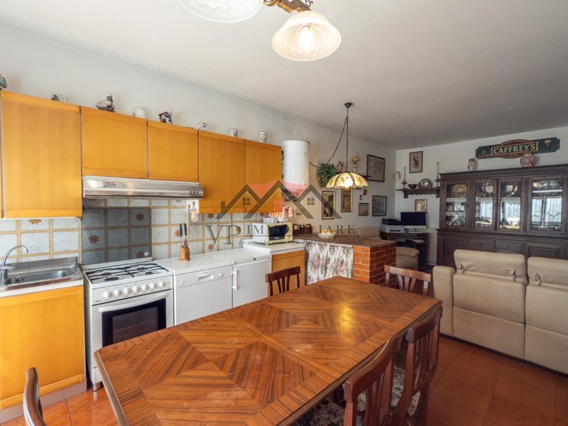 Quadrilocale in Vendita a Pomarance, 73'000&euro;, 104 m², arredato, con Box