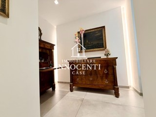 Quadrilocale in Vendita a Massa, 470'000&euro;, 120 m², arredato