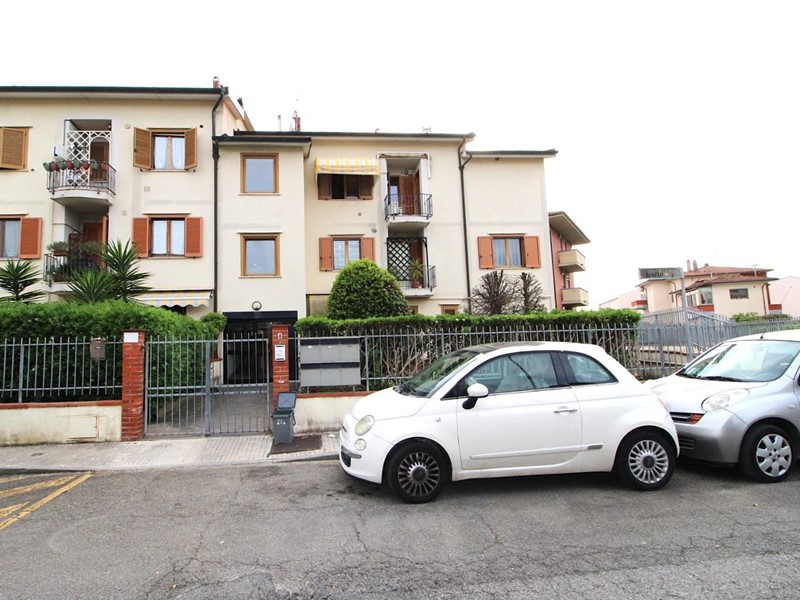 Appartamento in Vendita a Pisa, zona Riglione Oratoio, 420'000&euro;, 155 m², con Box