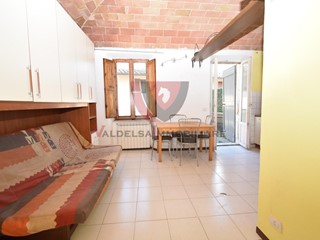 Monolocale in Vendita a Colle di Val D'Elsa, 50'000&euro;, 39 m², arredato