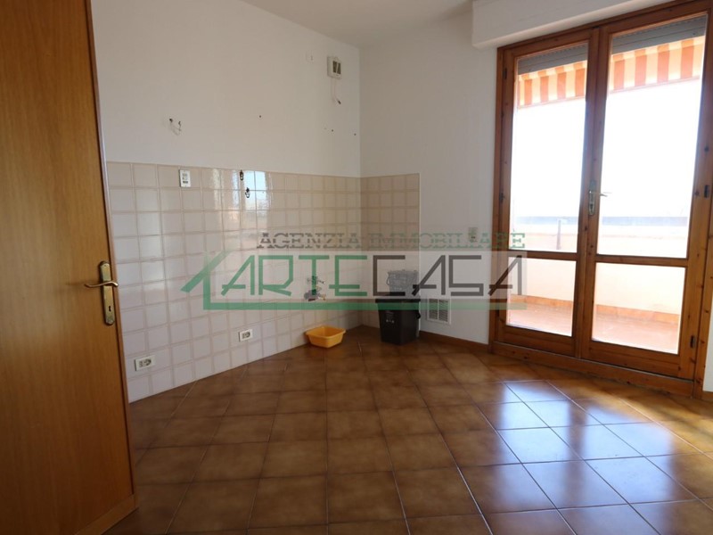 Appartamento in Affitto a Pisa, 900&euro;, 95 m²