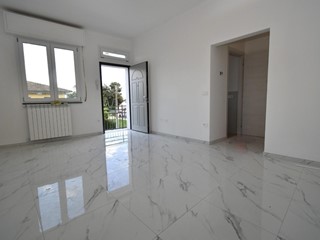 Trilocale in Vendita a San Giuliano Terme, zona Arena Metato, 185'000&euro;, 85 m²