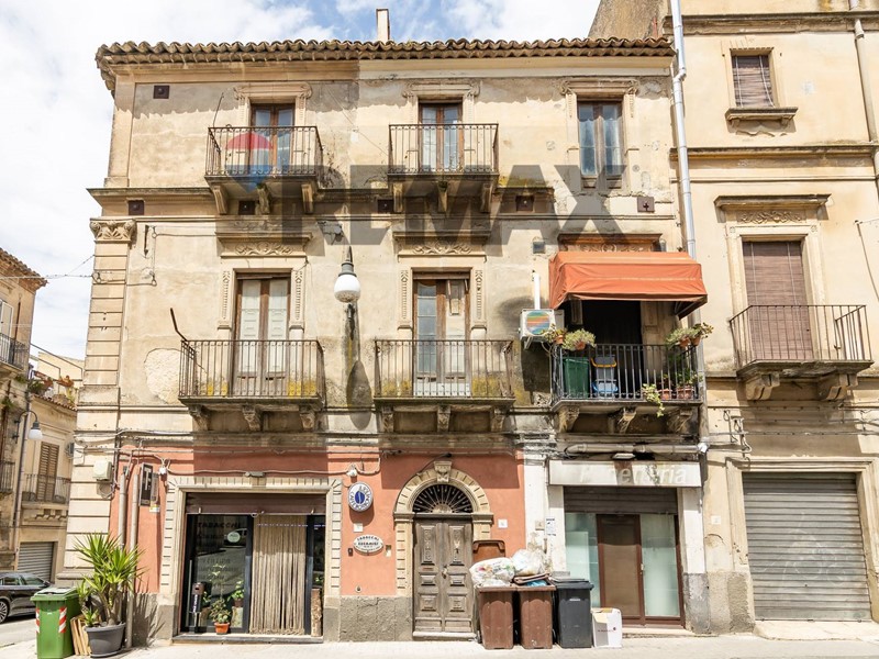 Appartamento in Vendita a Grammichele, 50'000&euro;, 123 m²