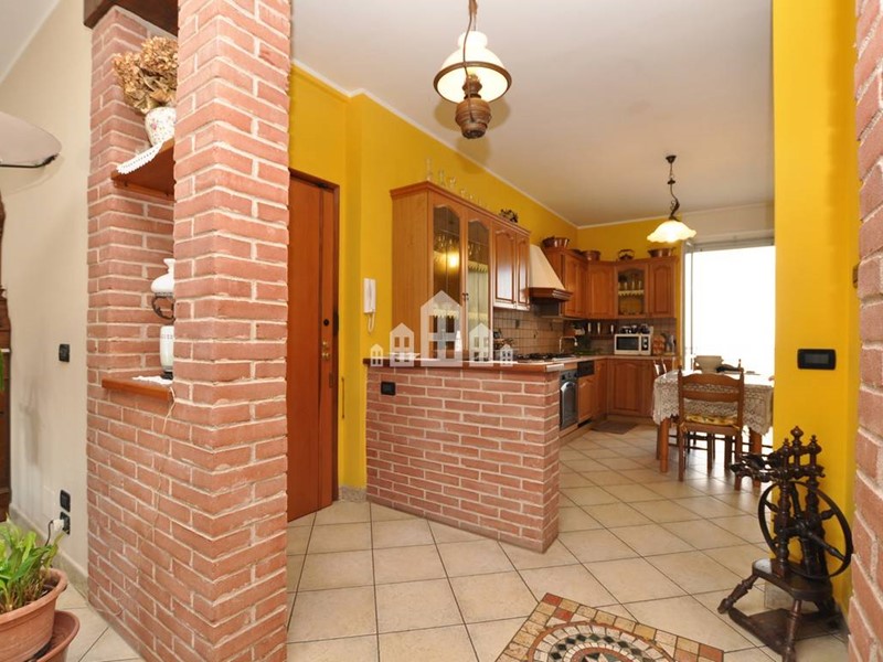 Quadrilocale in Vendita a Cuorgnè, 126'000&euro;, 95 m²