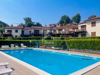 Bilocale in Vendita a Padenghe sul Garda, 350'000&euro;, 70 m²
