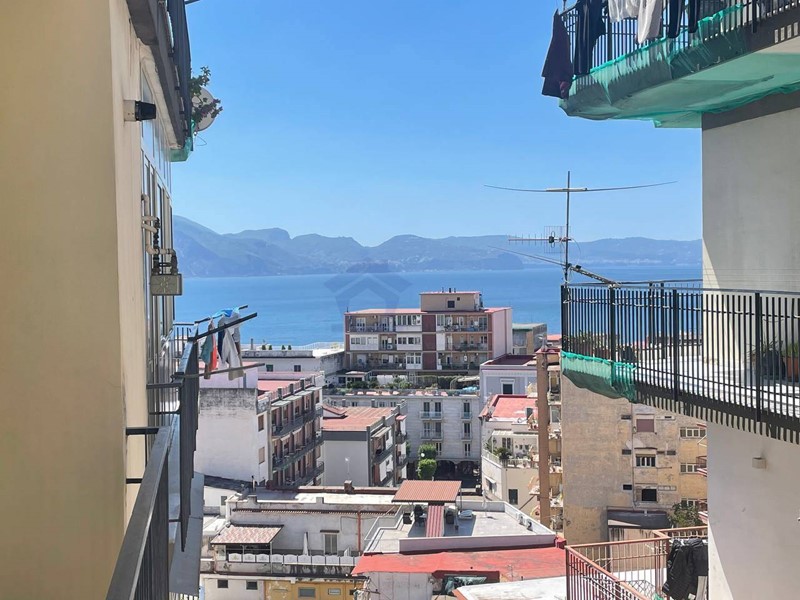 Quadrilocale in Vendita a Torre Annunziata, 210'000&euro;, 115 m²